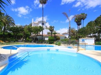 1191 Golden Beach apartment, 2 pools , nice Garden - Appartement à Marbella