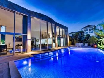 5515 Modern Villa, pool, Sauna - Appartement à Marbella