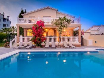 4504 Las Chapas beach villa, heated pool - Appartement à Marbella